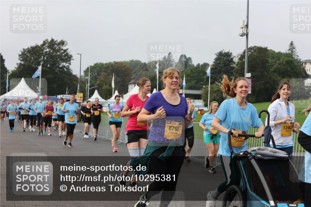 13.09.2026 - Kiel Lauf Andreas Tolksdorf http://msf.ph/oto/10295381 13.09.2026 09:29:10 Kiellinie 2327, 38, 8790, 12462 meine-sportfotos.de