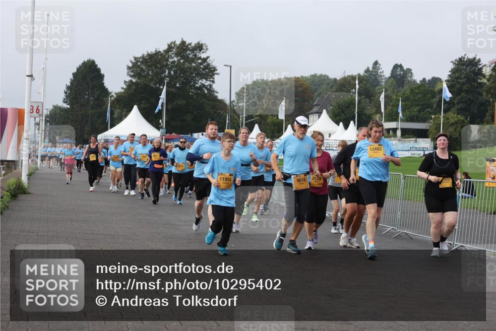 13.09.2026 - Kiel Lauf Andreas Tolksdorf http://msf.ph/oto/10295402 13.09.2026 09:29:17 Kiellinie 86, 2811, 11954, 9616, 8128, 12493 meine-sportfotos.de