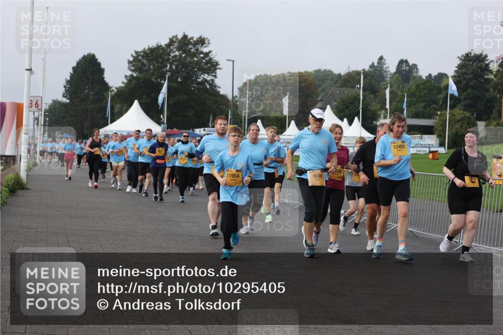 13.09.2026 - Kiel Lauf Andreas Tolksdorf http://msf.ph/oto/10295405 13.09.2026 09:29:17 Kiellinie 86, 2816, 11954, 9616, 12493 meine-sportfotos.de