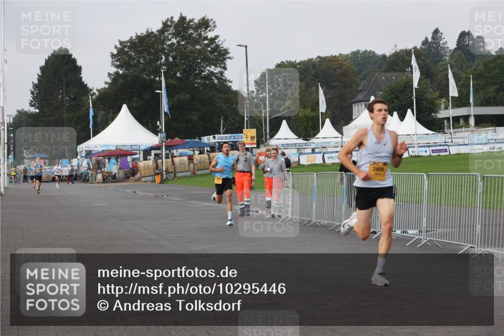 13.09.2026 - Kiel Lauf Andreas Tolksdorf http://msf.ph/oto/10295446 13.09.2026 09:20:39 Kiellinie 2409 meine-sportfotos.de