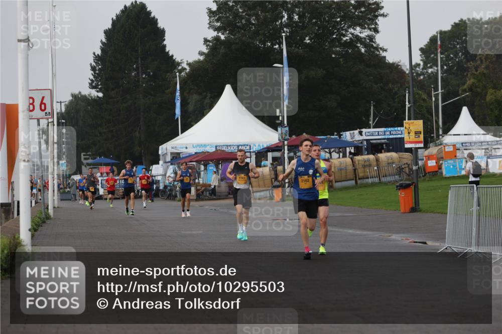 13.09.2026 - Kiel Lauf Andreas Tolksdorf http://msf.ph/oto/10295503 13.09.2026 09:21:01 Kiellinie 6, 7743, 2162, 68 meine-sportfotos.de