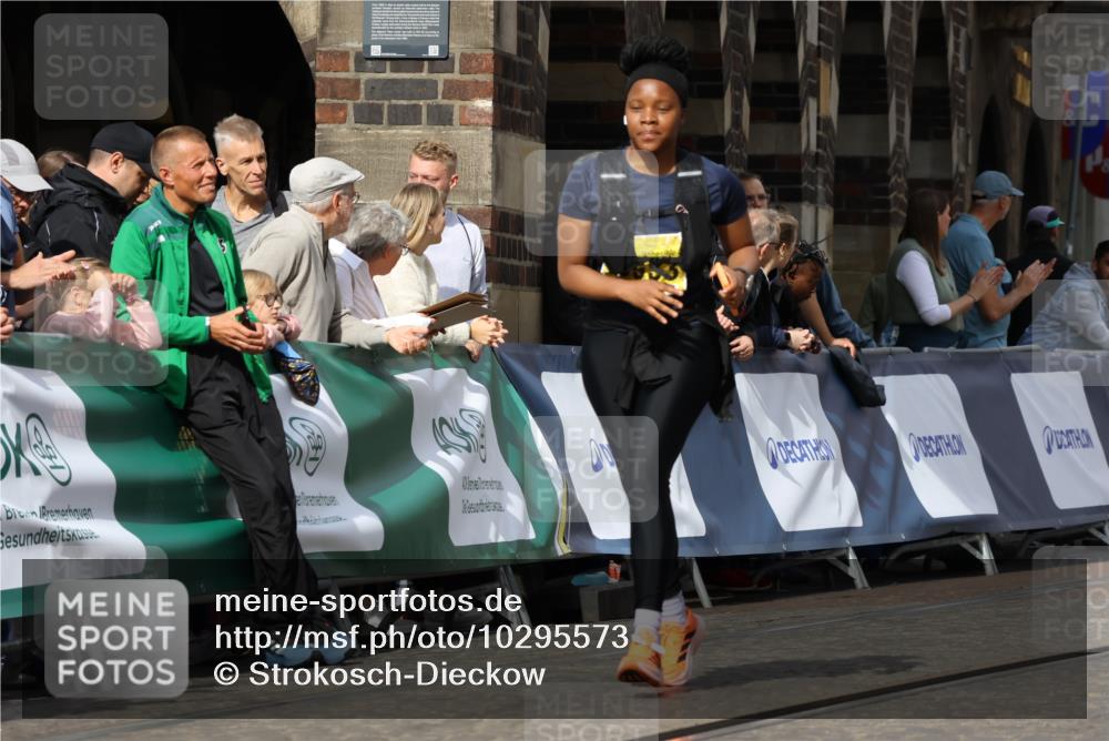 13.09.2026 - 21. swb-Marathon Bremen Strokosch-Dieckow http://msf.ph/oto/10295573 13.09.2026 11:25:24 Ziel 10732, 12471 meine-sportfotos.de