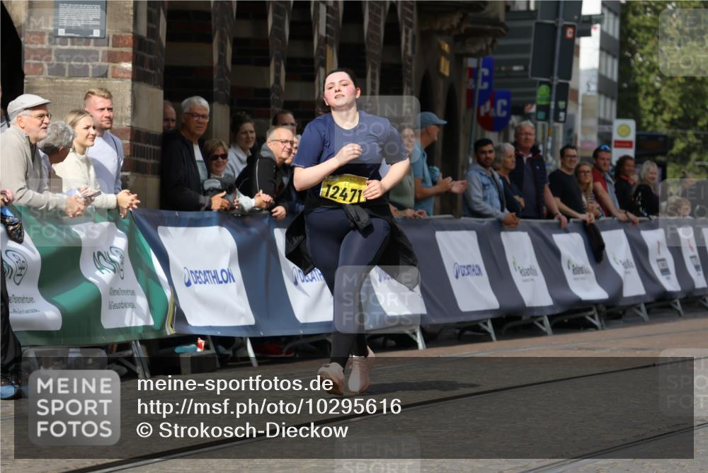 13.09.2026 - 21. swb-Marathon Bremen Strokosch-Dieckow http://msf.ph/oto/10295616 13.09.2026 11:25:40 Ziel 10533 meine-sportfotos.de
