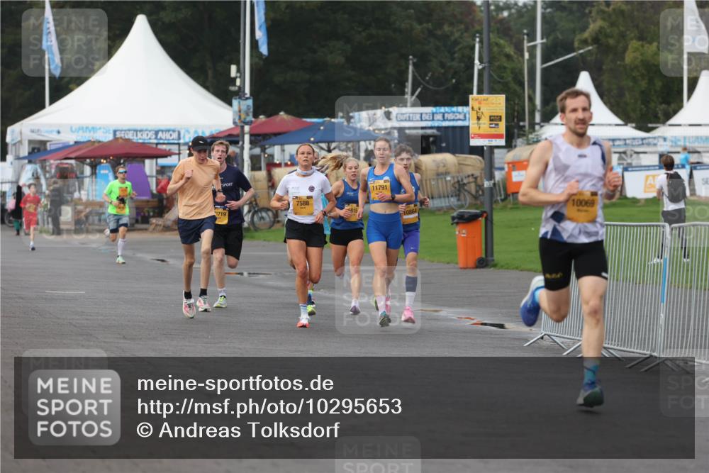 13.09.2026 - Kiel Lauf Andreas Tolksdorf http://msf.ph/oto/10295653 13.09.2026 09:21:40 Kiellinie 1719, 7588, 815, 11791, 10864, 10069 meine-sportfotos.de
