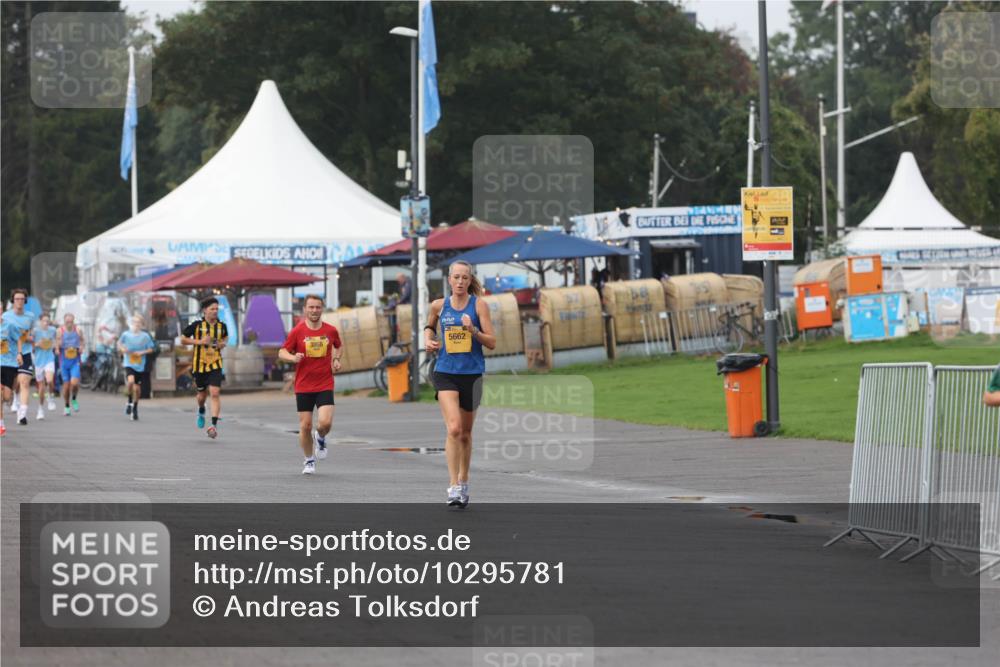 13.09.2026 - Kiel Lauf Andreas Tolksdorf http://msf.ph/oto/10295781 13.09.2026 09:22:27 Kiellinie 5662 meine-sportfotos.de