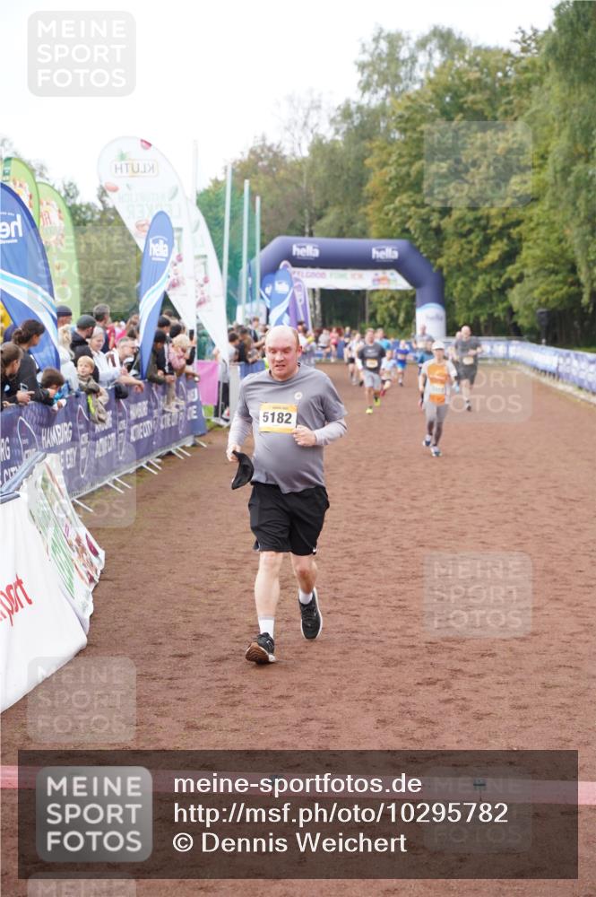13.09.2026 - Airport Race Dennis Weichert http://msf.ph/oto/10295782 13.09.2026 10:32:59 Ziel 5019, 5182 meine-sportfotos.de