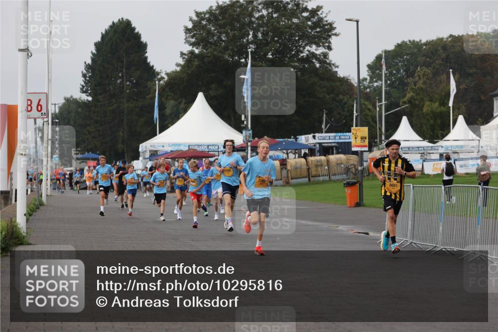 13.09.2026 - Kiel Lauf Andreas Tolksdorf http://msf.ph/oto/10295816 13.09.2026 09:22:37 Kiellinie 6, 2408, 7782, 20, 8661 meine-sportfotos.de
