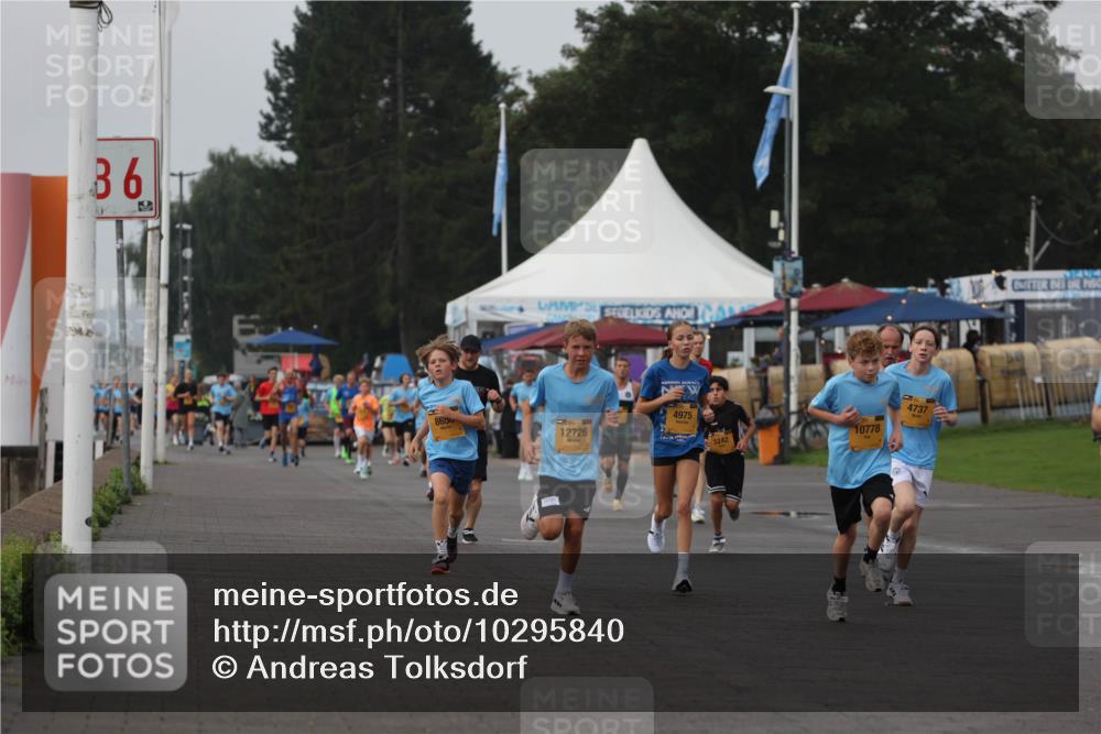 13.09.2026 - Kiel Lauf Andreas Tolksdorf http://msf.ph/oto/10295840 13.09.2026 09:22:41 Kiellinie 86, 8650, 12726, 4975, 5242, 10778, 4737, 7744 meine-sportfotos.de