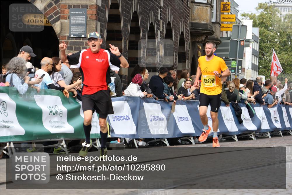 13.09.2026 - 21. swb-Marathon Bremen Strokosch-Dieckow http://msf.ph/oto/10295890 13.09.2026 10:48:02 Ziel 10172, 10210, 10223, 10393, 10592, 10594, 10860, 10873, 11018, 11130, 11634, 11646, 11809, 11894, 12077, 12318, 12547, 12558, 13521, 10142, 10316, 10329, 10638, 11058, 11135, 11193, 11241, 11781 meine-sportfotos.de