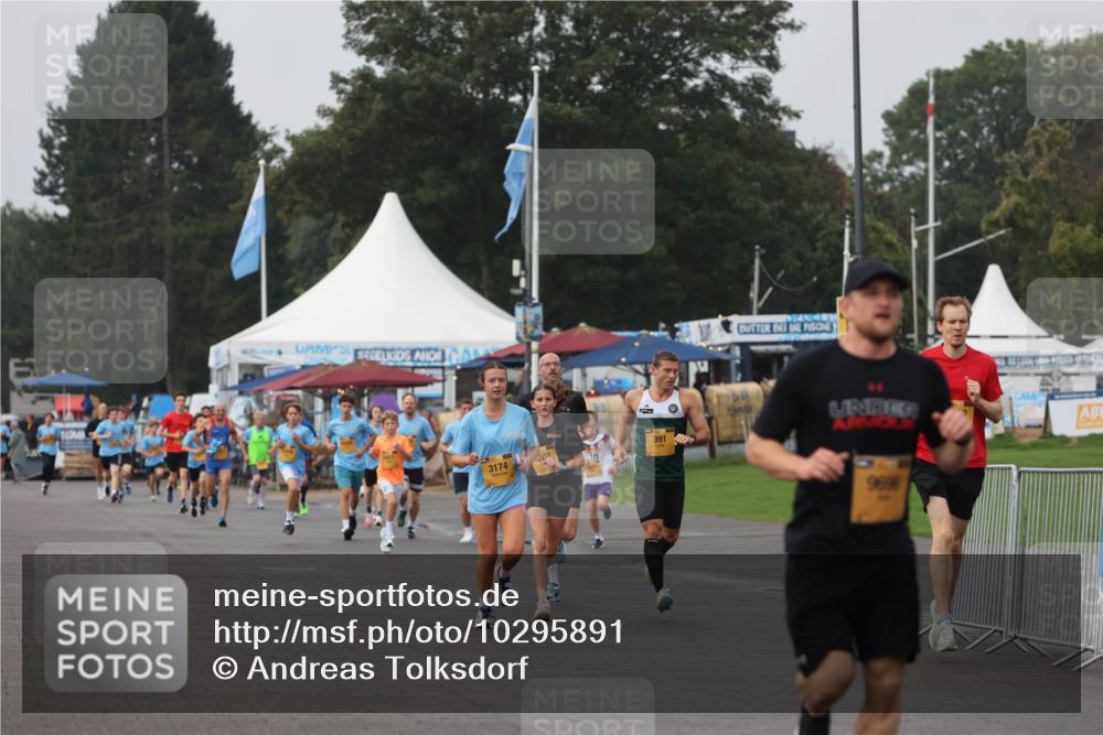 13.09.2026 - Kiel Lauf Andreas Tolksdorf http://msf.ph/oto/10295891 13.09.2026 09:22:49 Kiellinie 3174, 702, 391, 969 meine-sportfotos.de