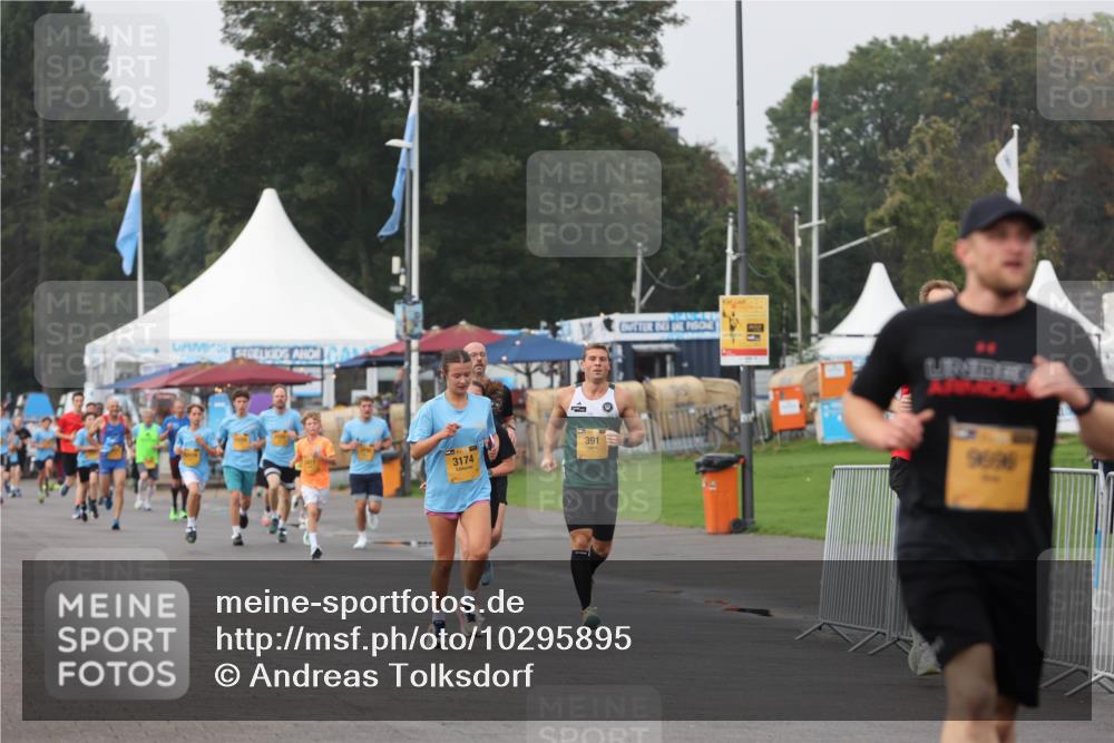 13.09.2026 - Kiel Lauf Andreas Tolksdorf http://msf.ph/oto/10295895 13.09.2026 09:22:49 Kiellinie 391, 3174, 9696 meine-sportfotos.de