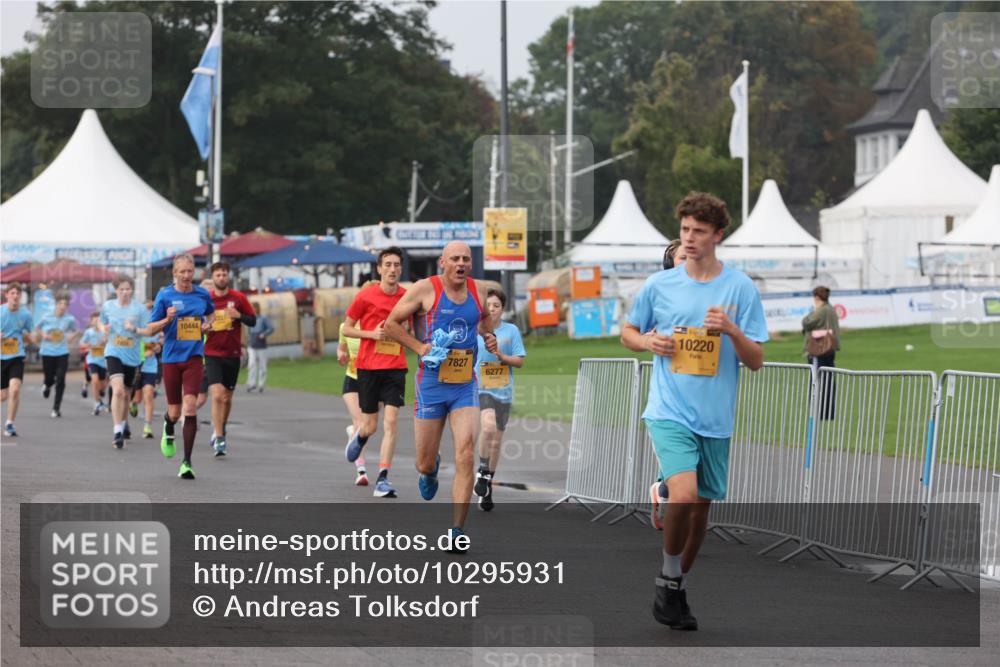 13.09.2026 - Kiel Lauf Andreas Tolksdorf http://msf.ph/oto/10295931 13.09.2026 09:23:01 Kiellinie 10444, 7827, 6277, 10220 meine-sportfotos.de