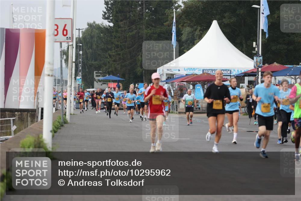 13.09.2026 - Kiel Lauf Andreas Tolksdorf http://msf.ph/oto/10295962 13.09.2026 09:23:07 Kiellinie 36, 2014, 4545 meine-sportfotos.de