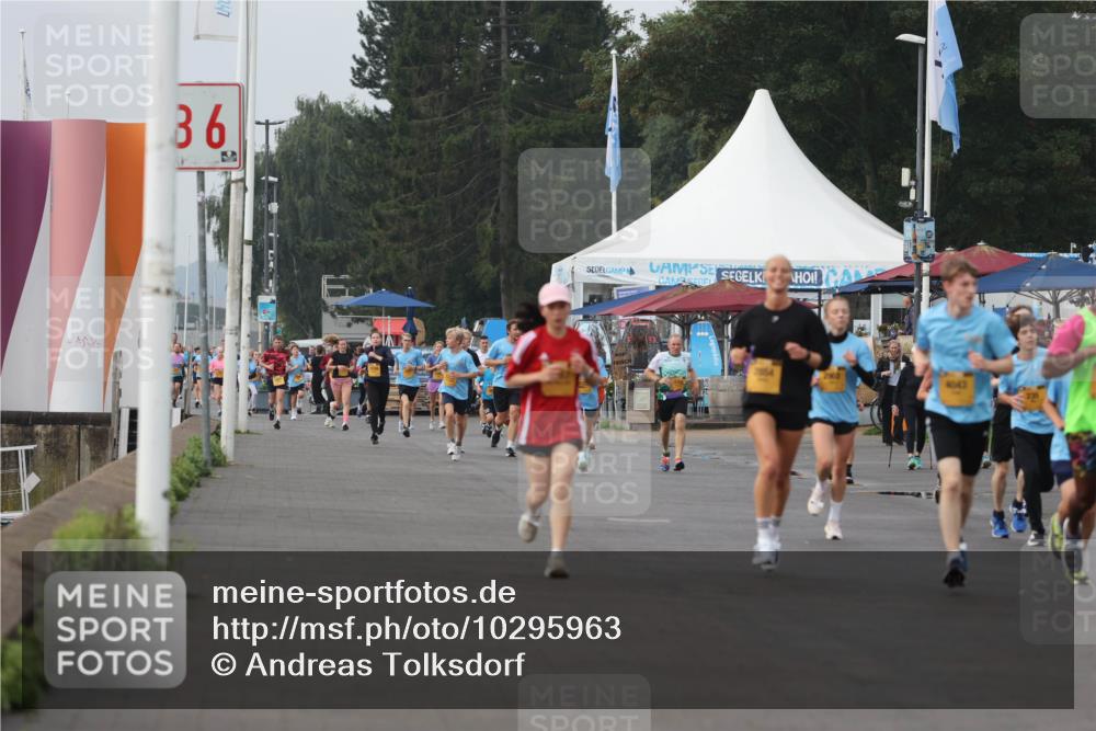 13.09.2026 - Kiel Lauf Andreas Tolksdorf http://msf.ph/oto/10295963 13.09.2026 09:23:07 Kiellinie 747, 36, 4143 meine-sportfotos.de