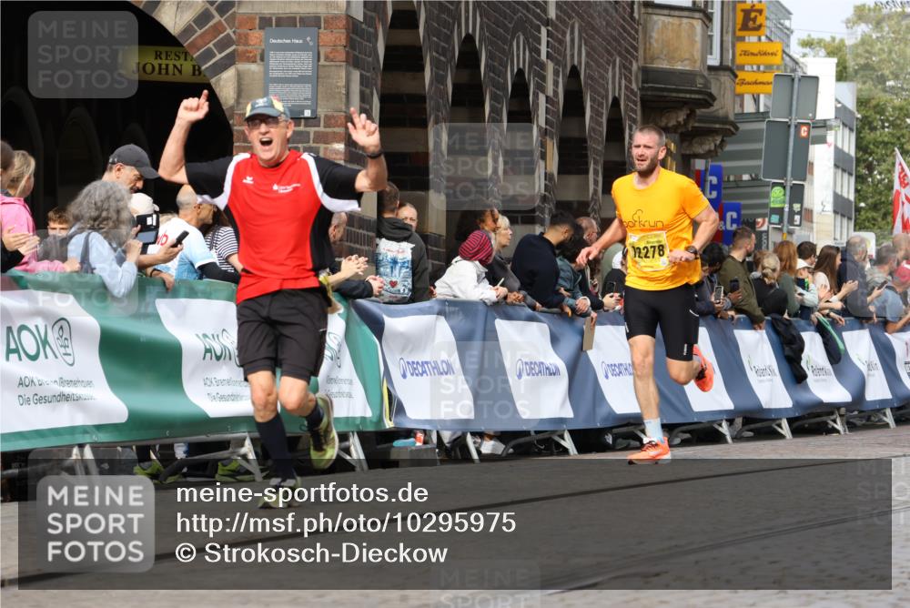 13.09.2026 - 21. swb-Marathon Bremen Strokosch-Dieckow http://msf.ph/oto/10295975 13.09.2026 10:48:02 Ziel 10172, 10210, 10223, 10393, 10592, 10594, 10860, 10873, 11018, 11130, 11634, 11646, 11809, 11894, 12077, 12318, 12547, 12558, 13521, 10142, 10316, 10329, 10638, 11058, 11135, 11193, 11241, 11781 meine-sportfotos.de