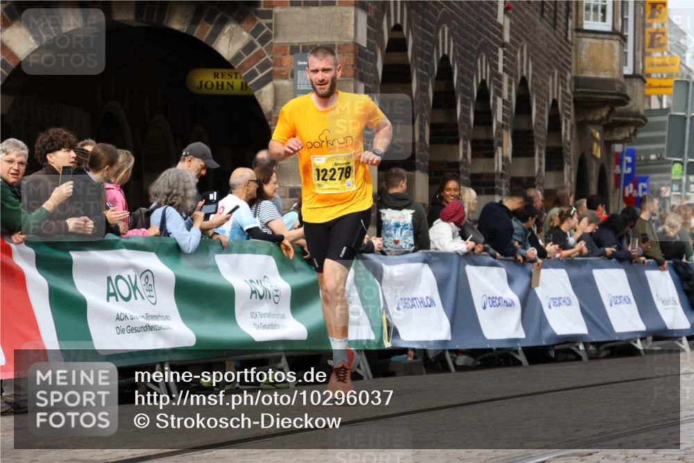 13.09.2026 - 21. swb-Marathon Bremen Strokosch-Dieckow http://msf.ph/oto/10296037 13.09.2026 10:48:03 Ziel 10172, 10210, 10223, 10393, 10592, 10594, 10860, 10873, 11018, 11130, 11634, 11809, 11894, 12077, 12318, 12547, 12558, 10316, 10329, 10638, 11058, 11135, 11193, 11241, 11781 meine-sportfotos.de