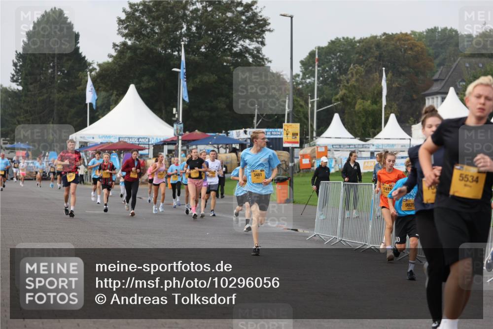13.09.2026 - Kiel Lauf Andreas Tolksdorf http://msf.ph/oto/10296056 13.09.2026 09:23:27 Kiellinie 3481, 5534, 10415, 10, 9825 meine-sportfotos.de