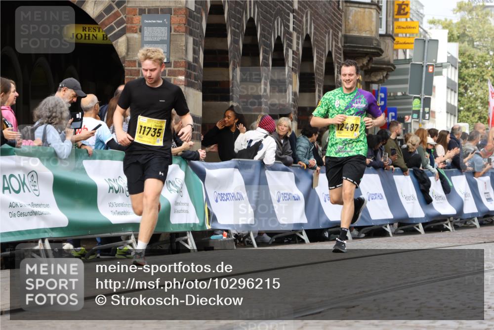 13.09.2026 - 21. swb-Marathon Bremen Strokosch-Dieckow http://msf.ph/oto/10296215 13.09.2026 10:48:07 Ziel 10172, 10210, 10393, 10592, 10594, 10860, 11018, 11360, 11634, 11809, 11894, 12077, 12278, 12547, 12558, 10316, 10421, 10638, 11058, 11135, 11241, 11781, 11815, 12259 meine-sportfotos.de
