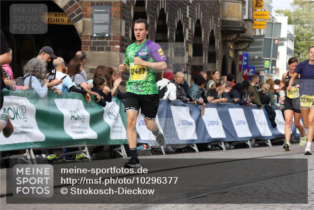 13.09.2026 - 21. swb-Marathon Bremen Strokosch-Dieckow http://msf.ph/oto/10296377 13.09.2026 10:48:08 Ziel 10172, 10210, 10393, 10592, 10860, 11018, 11360, 11634, 11735, 11809, 11894, 12077, 12278, 12547, 12558, 10316, 10421, 10638, 11135, 11241, 11683, 11781, 11815, 12259 meine-sportfotos.de