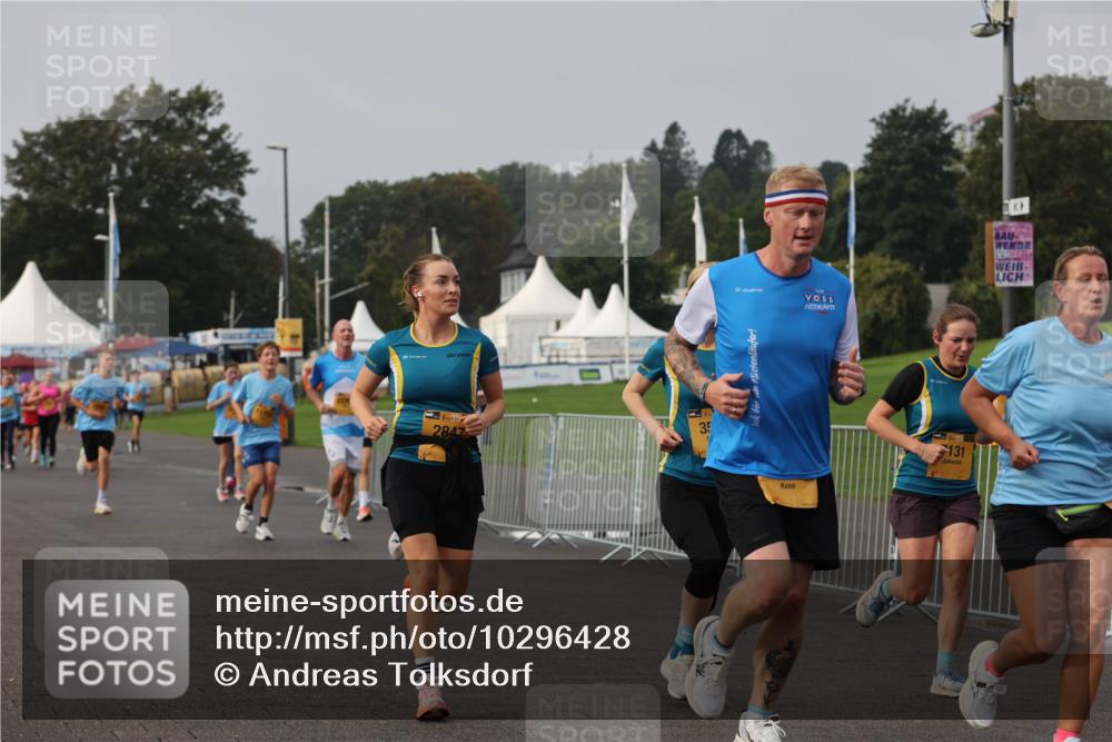 13.09.2026 - Kiel Lauf Andreas Tolksdorf http://msf.ph/oto/10296428 13.09.2026 09:24:44 Kiellinie 117, 49, 2847, 35, 131 meine-sportfotos.de