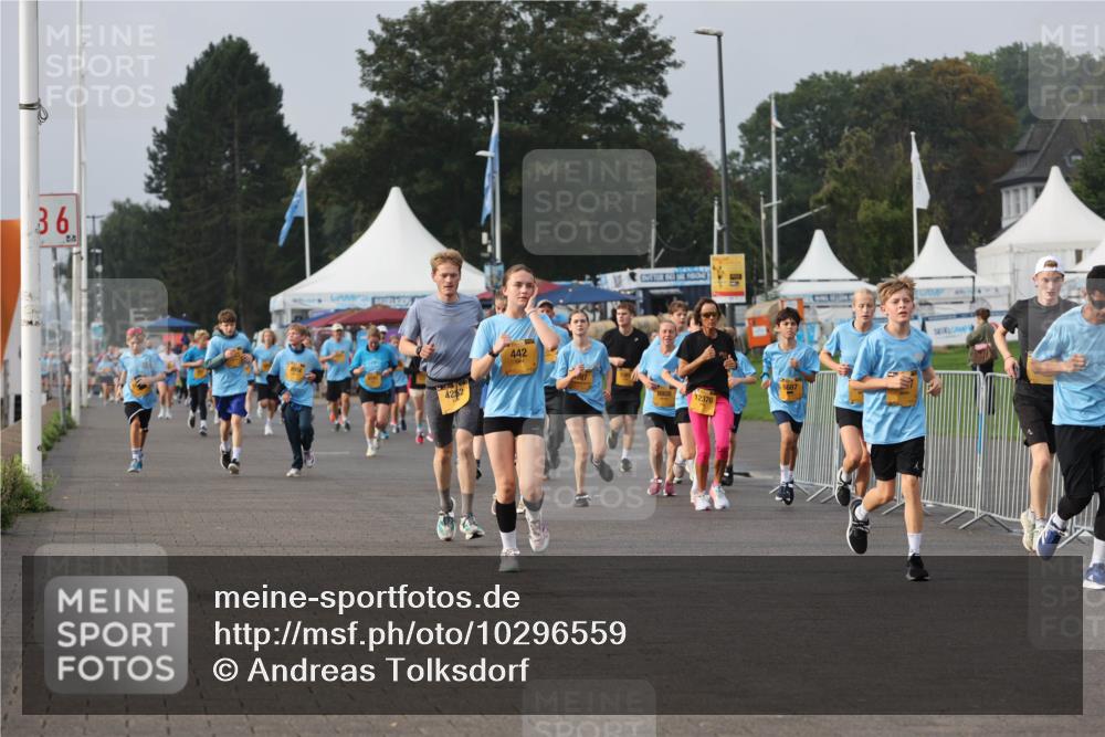 13.09.2026 - Kiel Lauf Andreas Tolksdorf http://msf.ph/oto/10296559 13.09.2026 09:25:07 Kiellinie 36, 4252, 442, 8808, 12376 meine-sportfotos.de