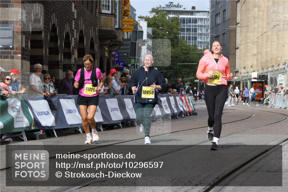 13.09.2026 - 21. swb-Marathon Bremen Strokosch-Dieckow http://msf.ph/oto/10296597 13.09.2026 11:30:37 Ziel 12535 meine-sportfotos.de