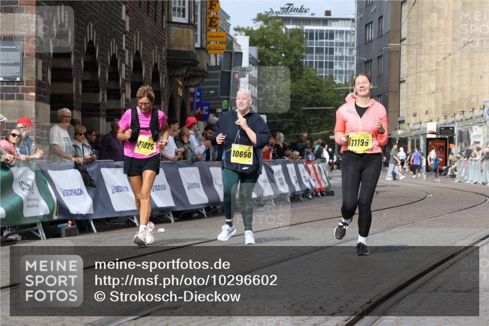 13.09.2026 - 21. swb-Marathon Bremen Strokosch-Dieckow http://msf.ph/oto/10296602 13.09.2026 11:30:37 Ziel 12535 meine-sportfotos.de