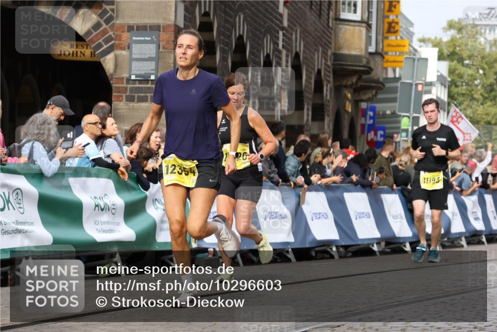 13.09.2026 - 21. swb-Marathon Bremen Strokosch-Dieckow http://msf.ph/oto/10296603 13.09.2026 10:48:10 Ziel 10172, 10210, 10393, 10592, 10860, 11018, 11360, 11634, 11735, 11894, 12077, 12278, 12487, 12547, 12558, 10316, 10421, 10638, 11135, 11241, 11683, 11781, 11815, 12259 meine-sportfotos.de
