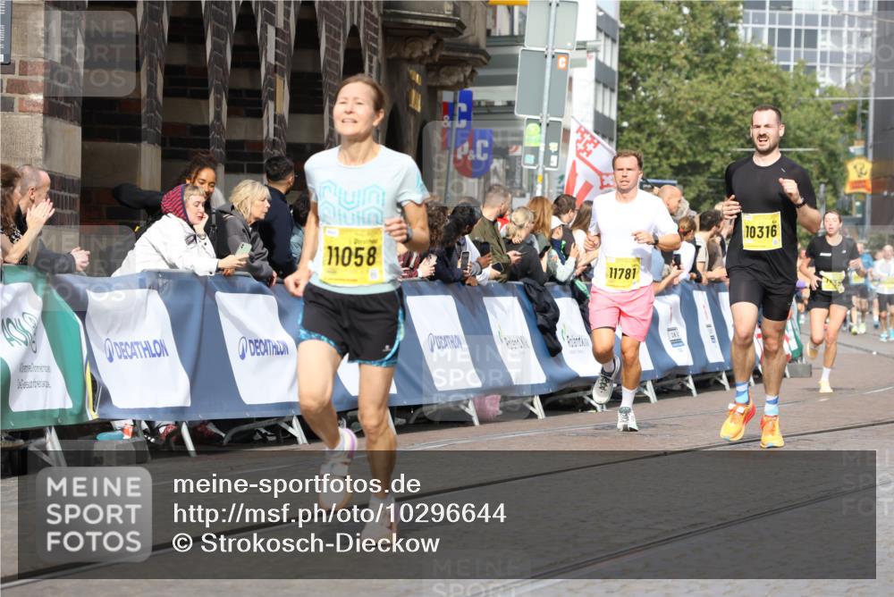 13.09.2026 - 21. swb-Marathon Bremen Strokosch-Dieckow http://msf.ph/oto/10296644 13.09.2026 10:48:18 Ziel 10142, 10329, 11193, 11360, 11735, 12278, 12354, 12487, 12558, 13620, 10231, 10269, 10421, 10426, 10489, 10770, 10814, 10993, 11582, 11683, 11815, 11837, 12259, 13570 meine-sportfotos.de