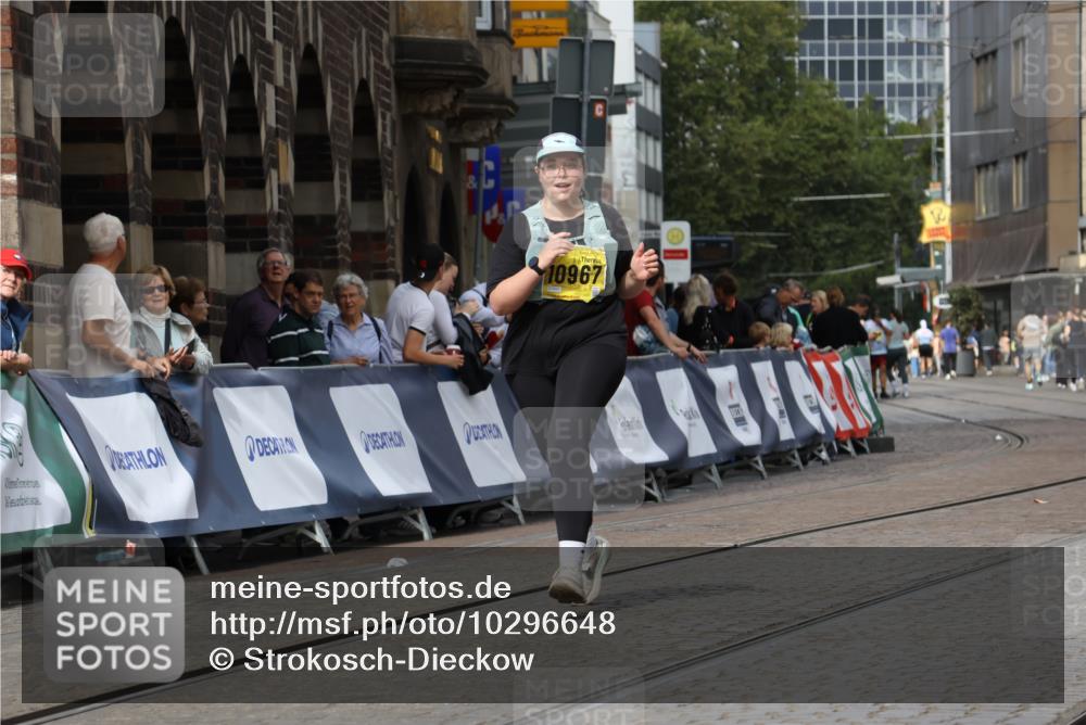 13.09.2026 - 21. swb-Marathon Bremen Strokosch-Dieckow http://msf.ph/oto/10296648 13.09.2026 11:31:11 Ziel 12535 meine-sportfotos.de