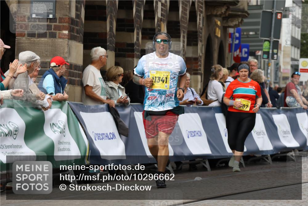 13.09.2026 - 21. swb-Marathon Bremen Strokosch-Dieckow http://msf.ph/oto/10296662 13.09.2026 11:31:54 Ziel  meine-sportfotos.de