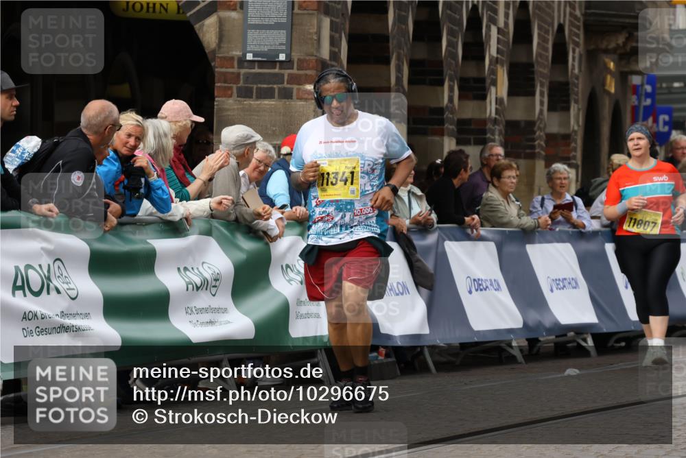 13.09.2026 - 21. swb-Marathon Bremen Strokosch-Dieckow http://msf.ph/oto/10296675 13.09.2026 11:31:55 Ziel  meine-sportfotos.de