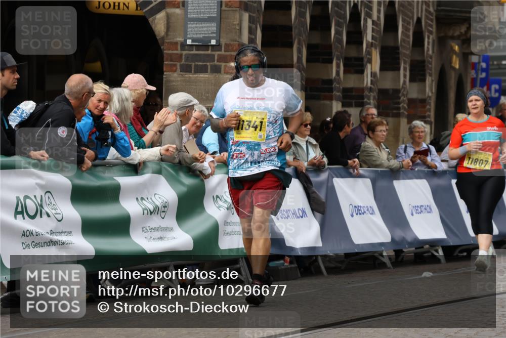 13.09.2026 - 21. swb-Marathon Bremen Strokosch-Dieckow http://msf.ph/oto/10296677 13.09.2026 11:31:55 Ziel  meine-sportfotos.de