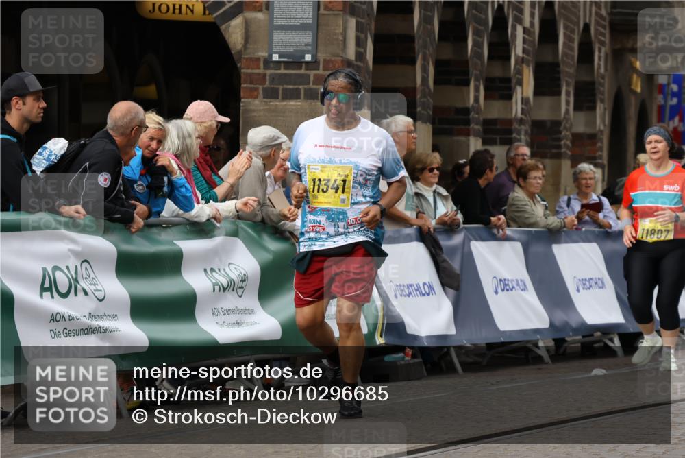 13.09.2026 - 21. swb-Marathon Bremen Strokosch-Dieckow http://msf.ph/oto/10296685 13.09.2026 11:31:55 Ziel  meine-sportfotos.de