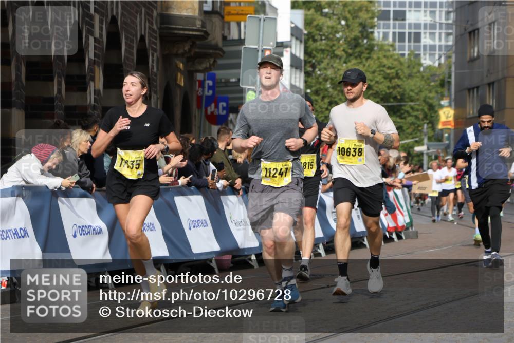 13.09.2026 - 21. swb-Marathon Bremen Strokosch-Dieckow http://msf.ph/oto/10296728 13.09.2026 10:48:25 Ziel 10142, 10316, 10329, 11058, 11193, 11735, 11781, 12278, 12354, 12487, 13620, 10231, 10269, 10426, 10489, 10538, 10770, 10814, 10917, 10993, 11196, 11372, 11582, 11611, 11837, 13570 meine-sportfotos.de