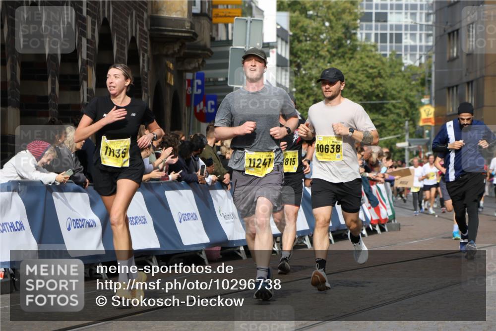 13.09.2026 - 21. swb-Marathon Bremen Strokosch-Dieckow http://msf.ph/oto/10296738 13.09.2026 10:48:25 Ziel 10142, 10316, 10329, 11058, 11193, 11735, 11781, 12278, 12354, 12487, 13620, 10231, 10269, 10426, 10489, 10538, 10770, 10814, 10917, 10993, 11196, 11372, 11582, 11611, 11837, 13570 meine-sportfotos.de