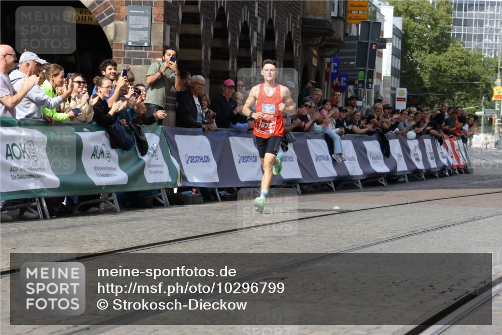 13.09.2026 - 21. swb-Marathon Bremen Strokosch-Dieckow http://msf.ph/oto/10296799 13.09.2026 12:09:01 Ziel 1878, 133 meine-sportfotos.de