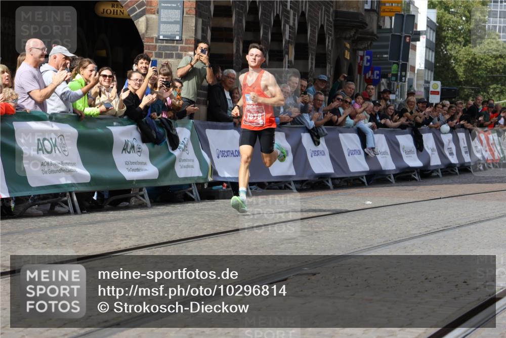 13.09.2026 - 21. swb-Marathon Bremen Strokosch-Dieckow http://msf.ph/oto/10296814 13.09.2026 12:09:01 Ziel 1878, 133 meine-sportfotos.de