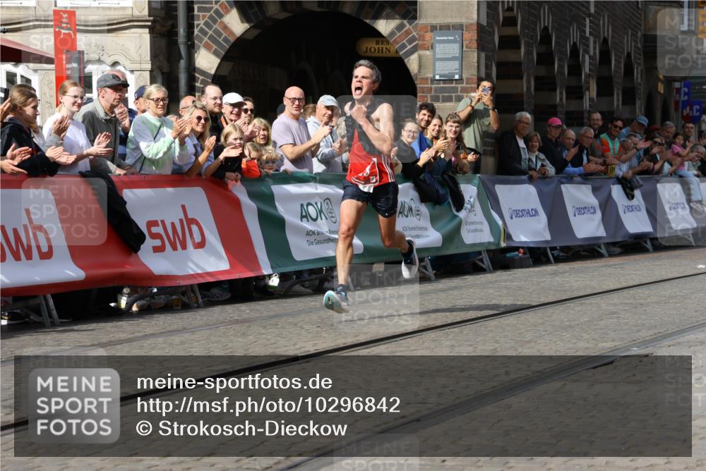 13.09.2026 - 21. swb-Marathon Bremen Strokosch-Dieckow http://msf.ph/oto/10296842 13.09.2026 12:09:41 Ziel 133 meine-sportfotos.de