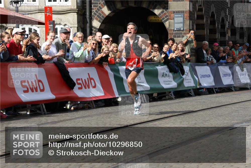 13.09.2026 - 21. swb-Marathon Bremen Strokosch-Dieckow http://msf.ph/oto/10296850 13.09.2026 12:09:41 Ziel 133 meine-sportfotos.de