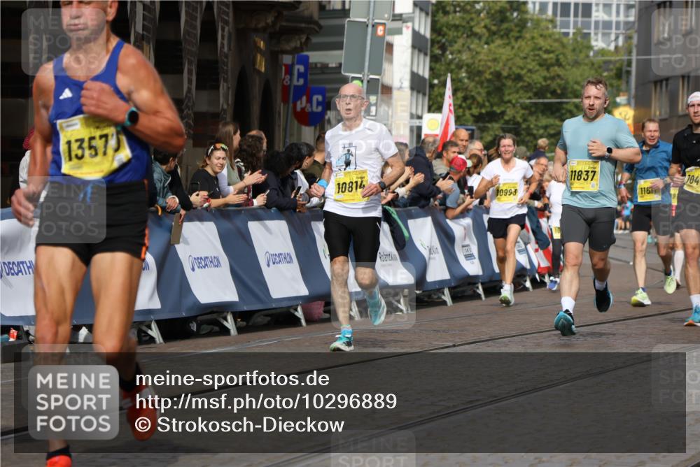 13.09.2026 - 21. swb-Marathon Bremen Strokosch-Dieckow http://msf.ph/oto/10296889 13.09.2026 10:48:36 Ziel 10316, 10329, 10421, 10638, 11058, 11135, 11241, 11683, 11781, 11815, 12259, 10815, 10917, 11372, 11885, 13512 meine-sportfotos.de