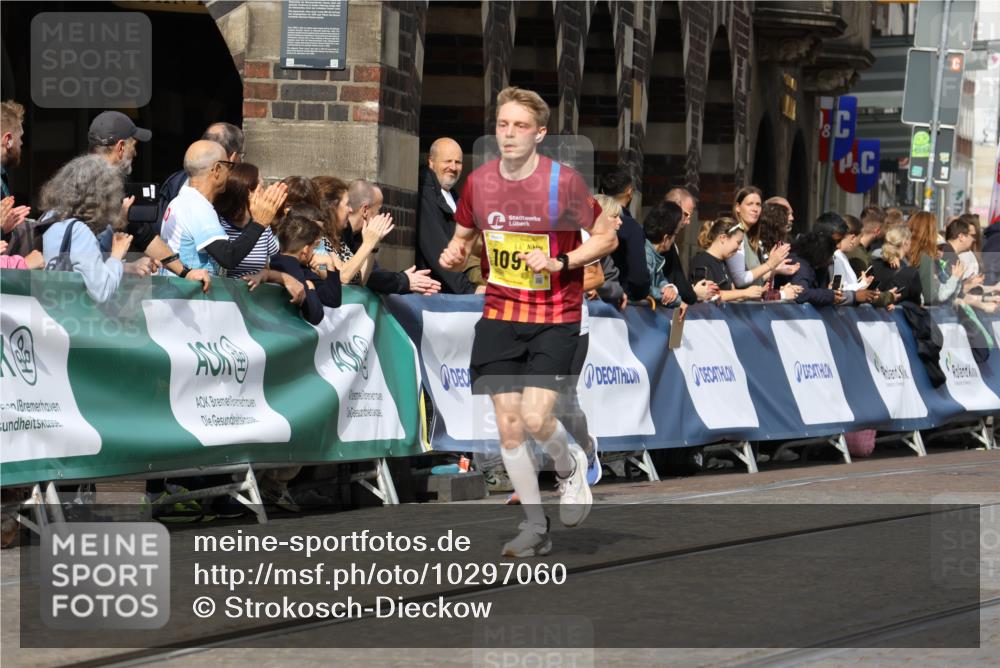13.09.2026 - 21. swb-Marathon Bremen Strokosch-Dieckow http://msf.ph/oto/10297060 13.09.2026 10:48:46 Ziel 10231, 10269, 10421, 10426, 10489, 10538, 10638, 10770, 10814, 10993, 11135, 11196, 11241, 11582, 11611, 11683, 11815, 11837, 12259, 13570, 10253, 10293, 10566, 11885, 12027, 12204, 12350, 13512, 13555 meine-sportfotos.de