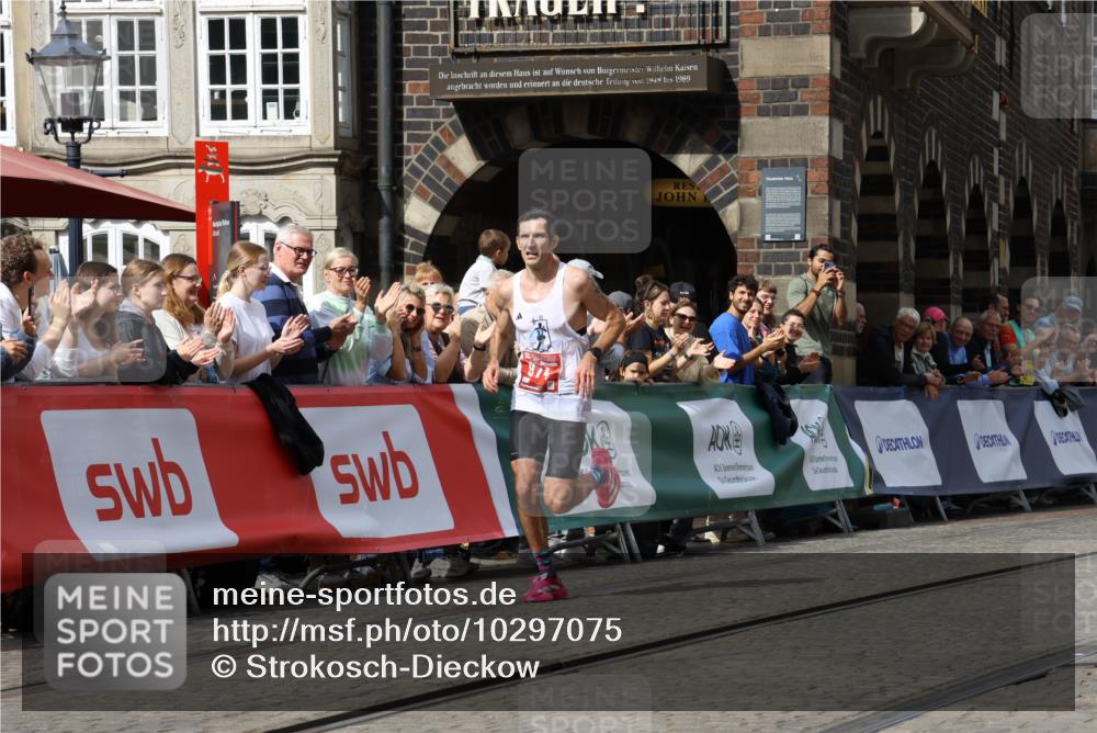 13.09.2026 - 21. swb-Marathon Bremen Strokosch-Dieckow http://msf.ph/oto/10297075 13.09.2026 12:20:46 Ziel 974, 626 meine-sportfotos.de