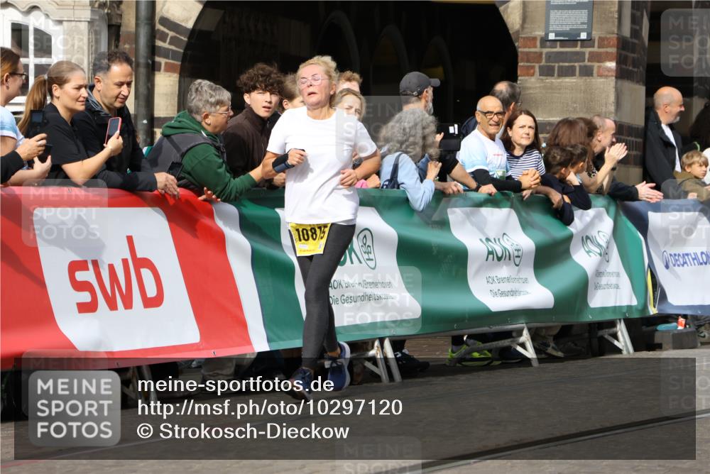 13.09.2026 - 21. swb-Marathon Bremen Strokosch-Dieckow http://msf.ph/oto/10297120 13.09.2026 10:48:49 Ziel 10231, 10269, 10421, 10426, 10489, 10538, 10770, 10814, 10917, 10993, 11196, 11372, 11582, 11611, 11683, 11815, 11837, 12259, 13570, 10253, 10293, 10566, 11891, 12027, 12204, 12350, 13555 meine-sportfotos.de