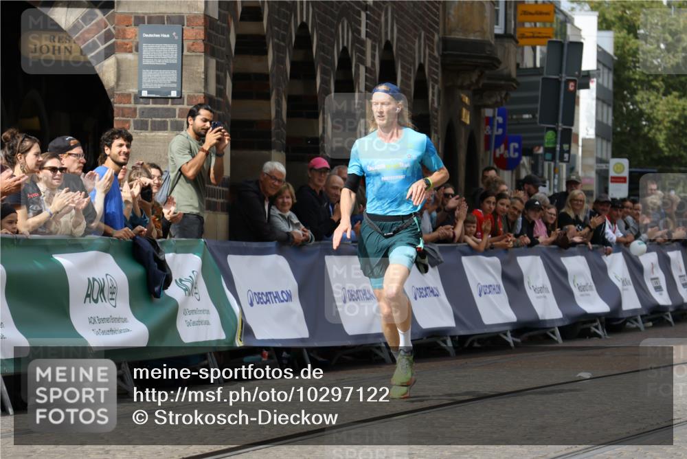 13.09.2026 - 21. swb-Marathon Bremen Strokosch-Dieckow http://msf.ph/oto/10297122 13.09.2026 12:21:07 Ziel 1231 meine-sportfotos.de