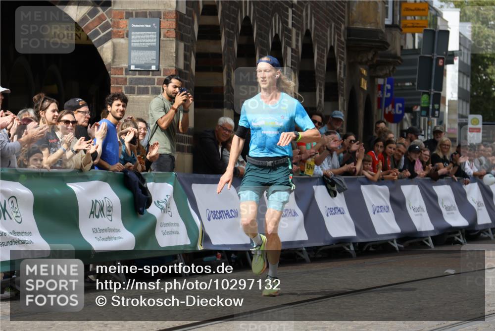 13.09.2026 - 21. swb-Marathon Bremen Strokosch-Dieckow http://msf.ph/oto/10297132 13.09.2026 12:21:08 Ziel 626, 1231 meine-sportfotos.de