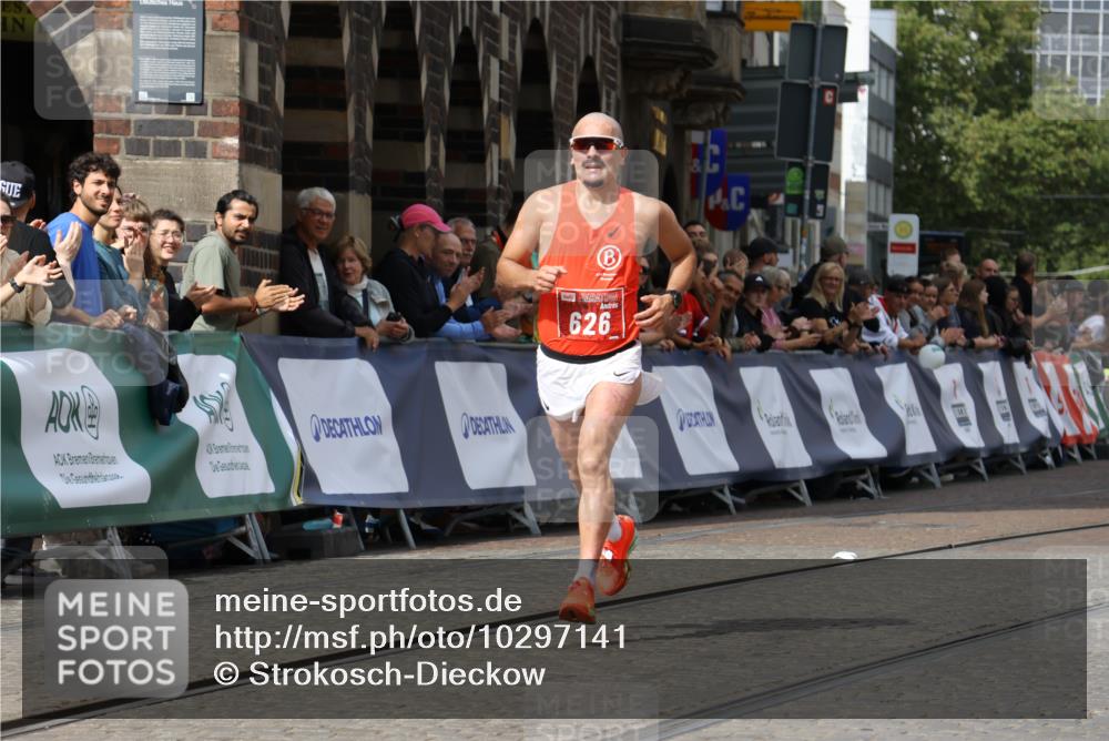 13.09.2026 - 21. swb-Marathon Bremen Strokosch-Dieckow http://msf.ph/oto/10297141 13.09.2026 12:21:22 Ziel 626 meine-sportfotos.de