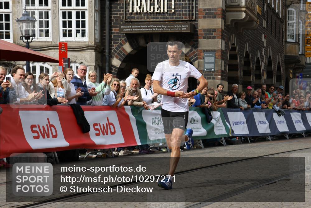 13.09.2026 - 21. swb-Marathon Bremen Strokosch-Dieckow http://msf.ph/oto/10297271 13.09.2026 12:22:26 Ziel 1681, 176 meine-sportfotos.de