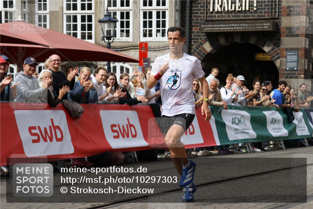 13.09.2026 - 21. swb-Marathon Bremen Strokosch-Dieckow http://msf.ph/oto/10297303 13.09.2026 12:22:27 Ziel 1681, 176 meine-sportfotos.de