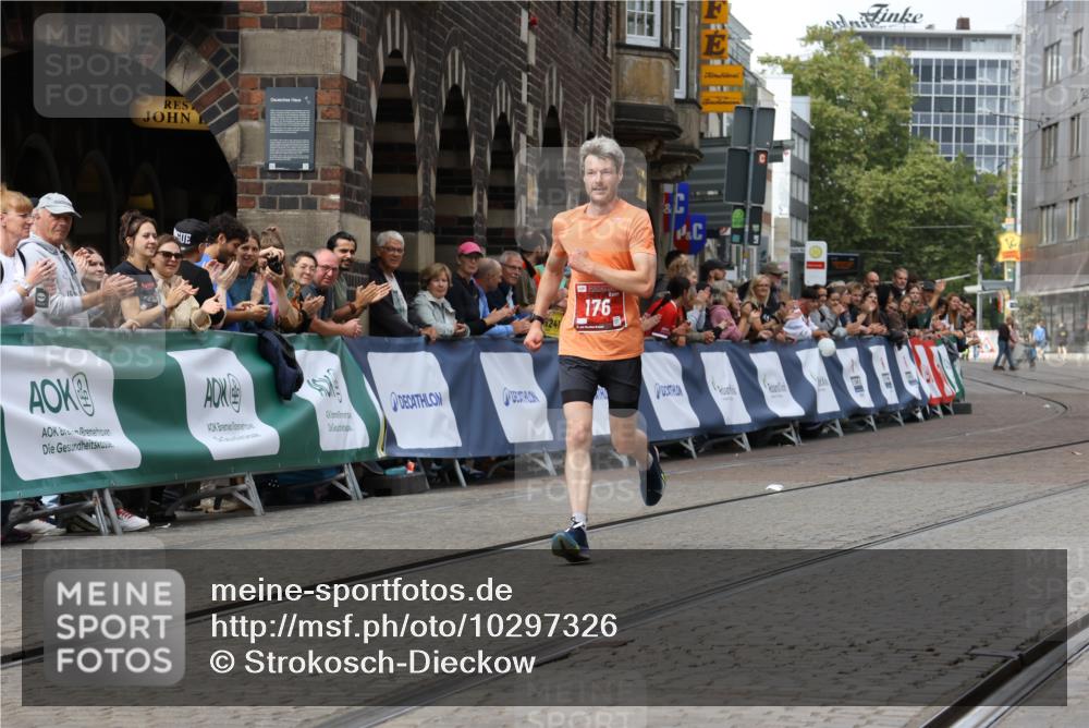 13.09.2026 - 21. swb-Marathon Bremen Strokosch-Dieckow http://msf.ph/oto/10297326 13.09.2026 12:23:00 Ziel 176 meine-sportfotos.de